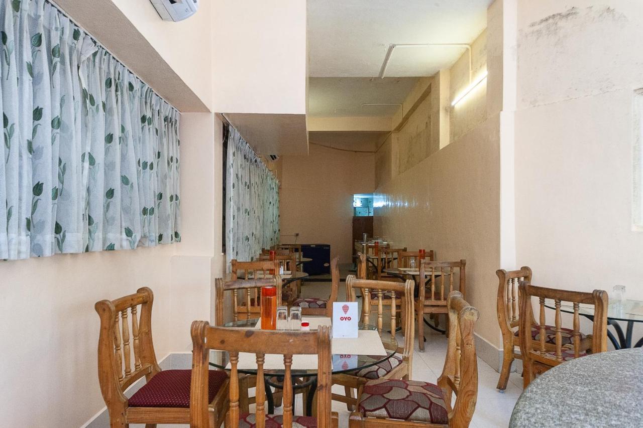 Hotel Manhattan Chennai Exterior photo